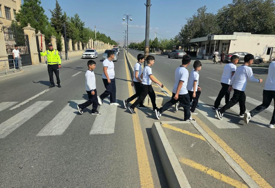 Hacıqabulda şagirdlər yol nişanları barədə məlumatlandırılıb