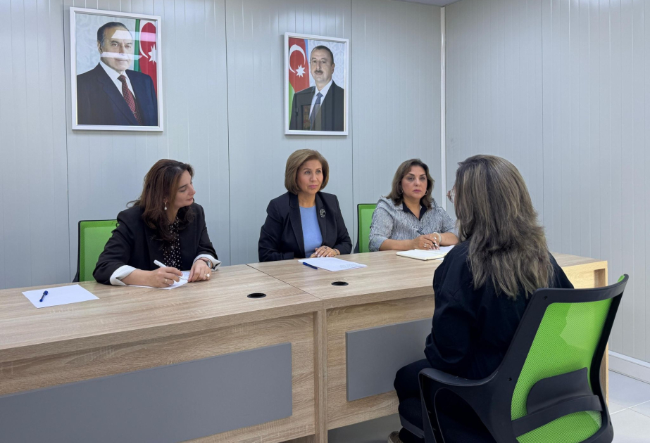 Dövlət Komitəsinin sədri Kǝlbəcǝrdə vətəndaşlarla görüşüb