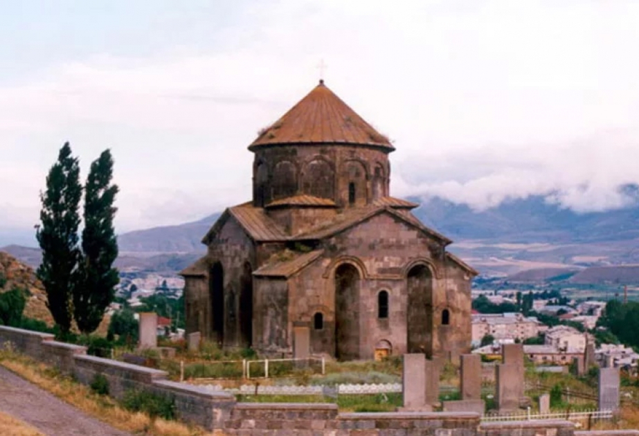 Tarixçi: İndiki Ermənistan ərazisində yerləşən kilsə və monastırların 90 faizi alban abidələridir