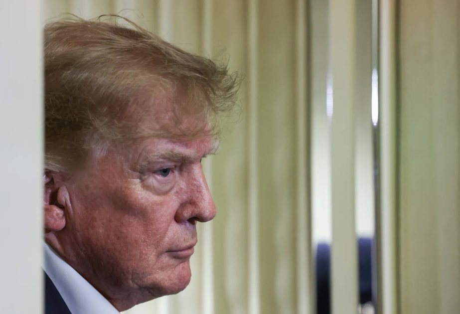 Трамп допустил возможность встречи с Пезешкианом