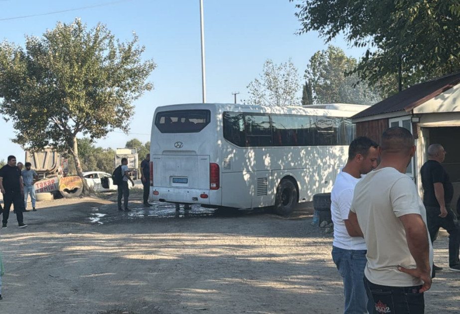 Xaçmaz-Bakı marşrutu ilə hərəkət edən avtobusda yanğın baş verib