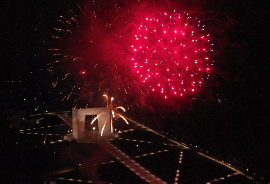 Stadtfesttage in Khankendi mit Feuerwerk gefeiert