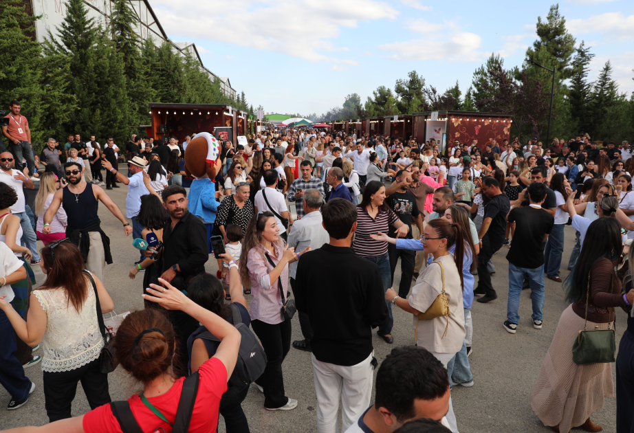 Üzüm, şərab və musiqi - Şamaxıda rəngli festivaldan FOTOLAR