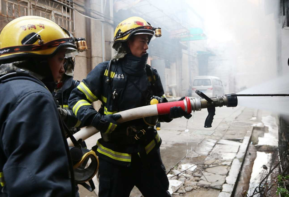 Bei Brand in Textilfabrik in China acht Menschen ums Leben gekommen