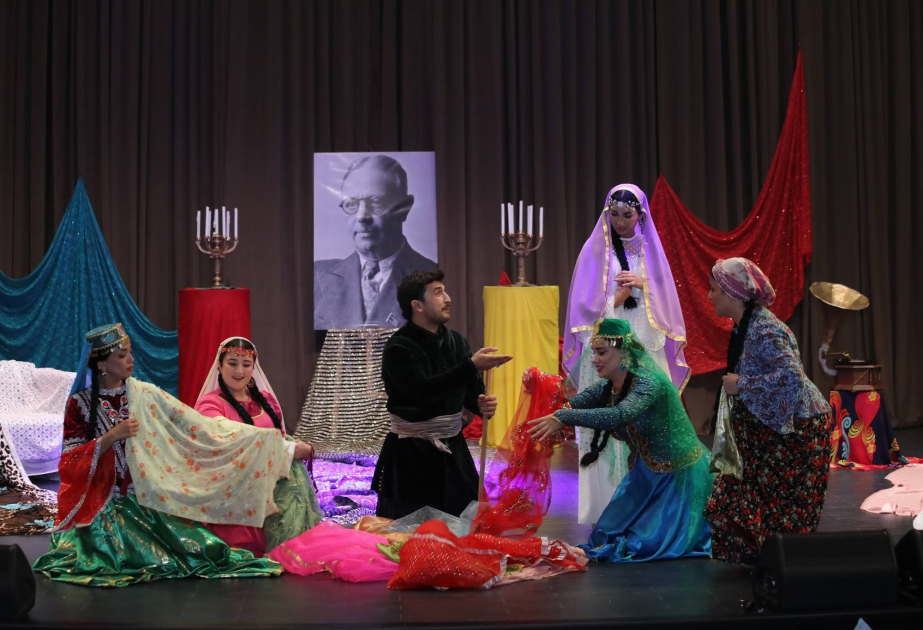 “Arşın mal alan” operettası Lənkəran teatrının təqdimatında Xankəndidə nümayiş olunub