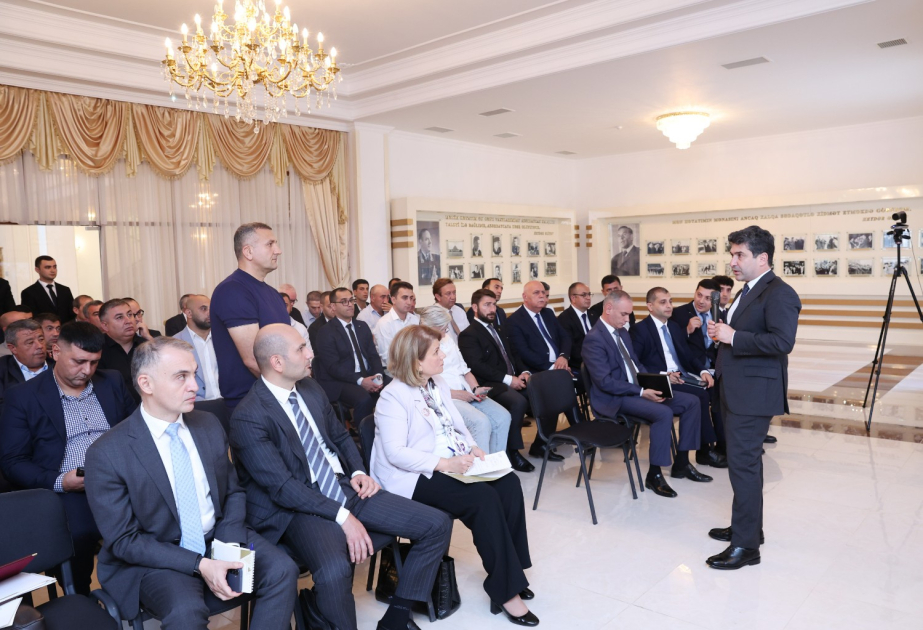 Sahibkarlar biznesə yeni dövlət dəstəyi mexanizmləri barədə məlumatlandırılıblar