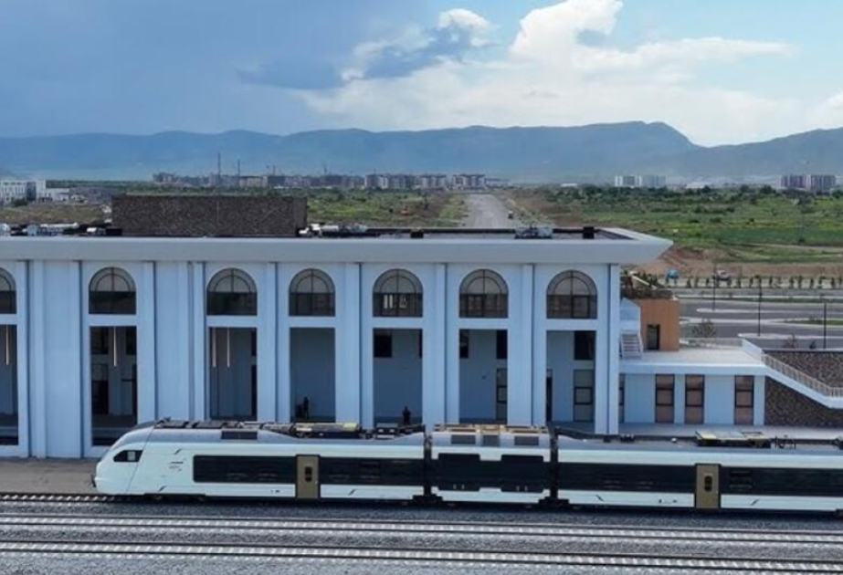 Ağdam-Xankəndi dəmir yolunda tikinti-quraşdırma işlərinin 48 faizi başa çatdırılıb