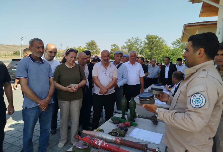 Şükürbəylidə daha 24 ailəyə evlərinin açarları təqdim olunub - YENİLƏNİB
