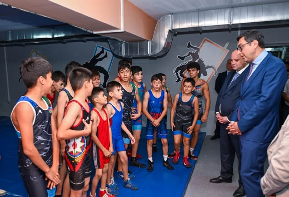 Puta qəsəbəsində idman zalı və minifutbol meydançası istifadəyə verilib
