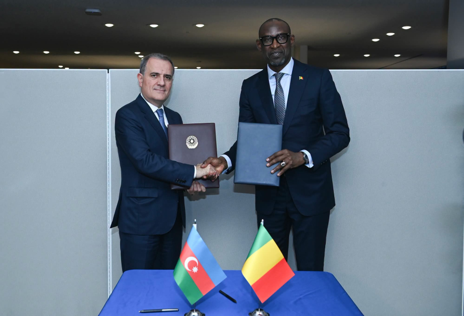 Azərbaycan və Mali arasında siyasi məsləhətləşmələrə dair Anlaşma Memorandumu imzalanıb