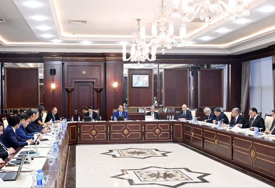 Daha dörd məsələ parlamentin plenar iclasına tövsiyə edilib