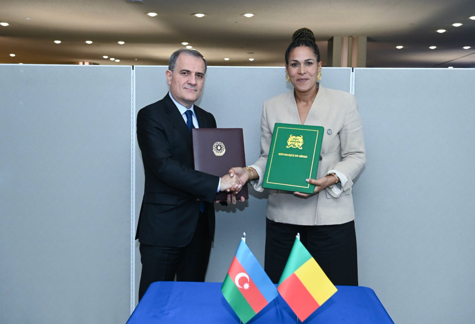 Azerbaijan and Benin sign agreement on mutual visa exemption for holders of diplomatic and service passports