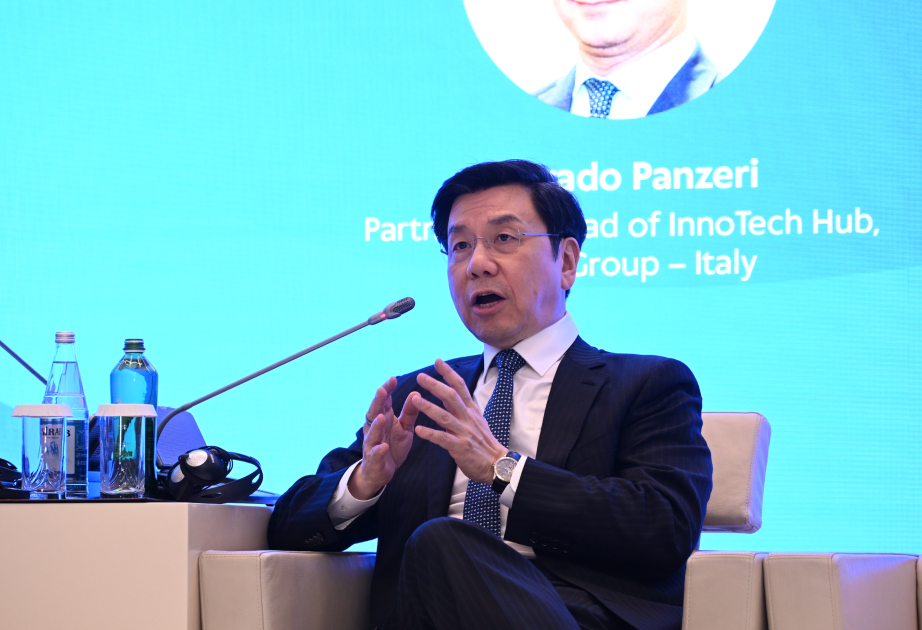 Baş icraçı direktor: Biz süni intellektin insan əməyinin böyük hissəsini yerinə yetirəcəyi ən böyük inqilabla üz-üzəyik