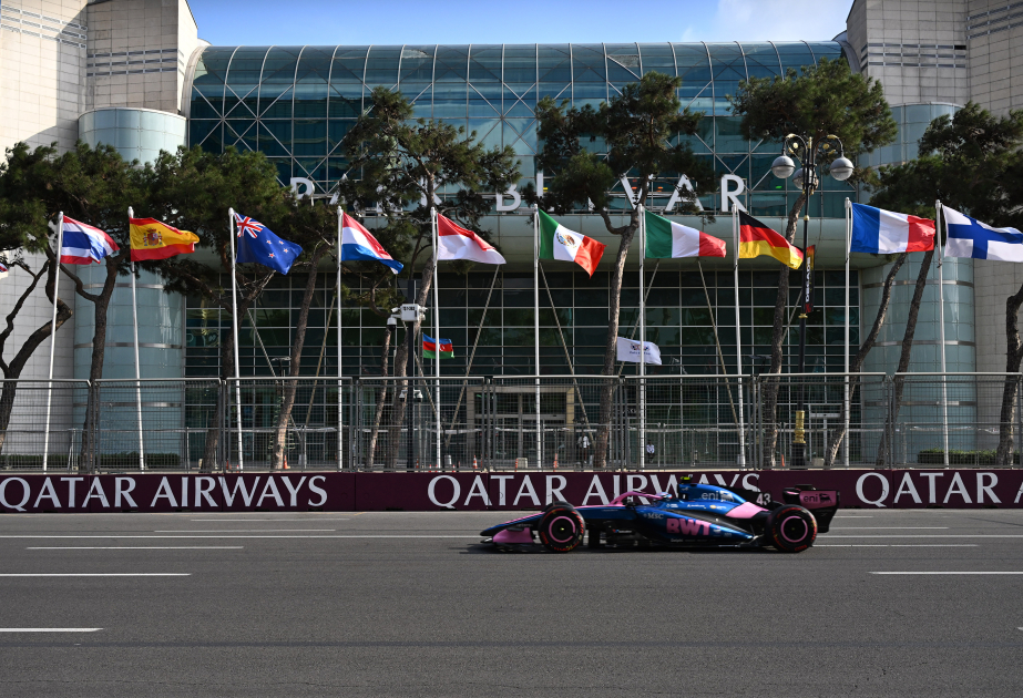 Russell charges to pole position as Antonelli suffers shock exit in Qualifying for Azerbaijan GP