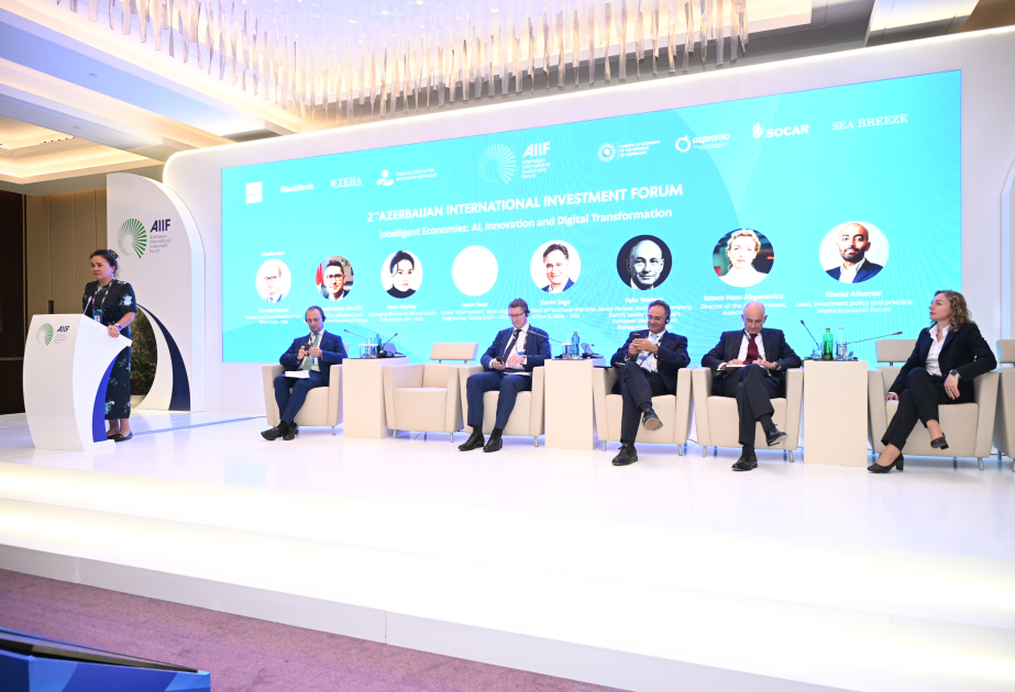 Ağıllı iqtisadiyyatlar: Süni intellekt, innovasiya və rəqəmsal transformasiya - panel sessiya