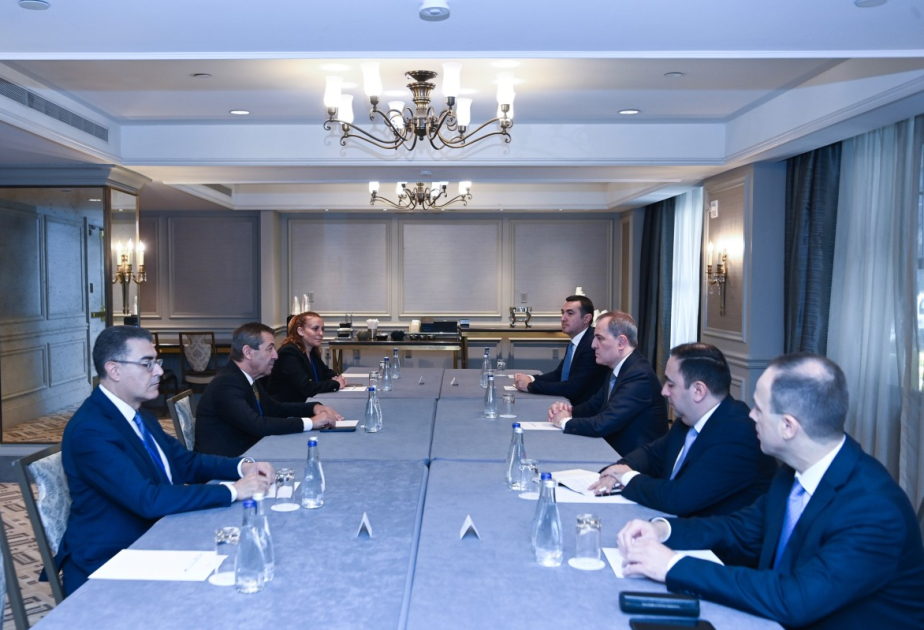 Azərbaycan və Şimali Kipr XİN rəhbərləri regional məsələləri müzakirə ediblər