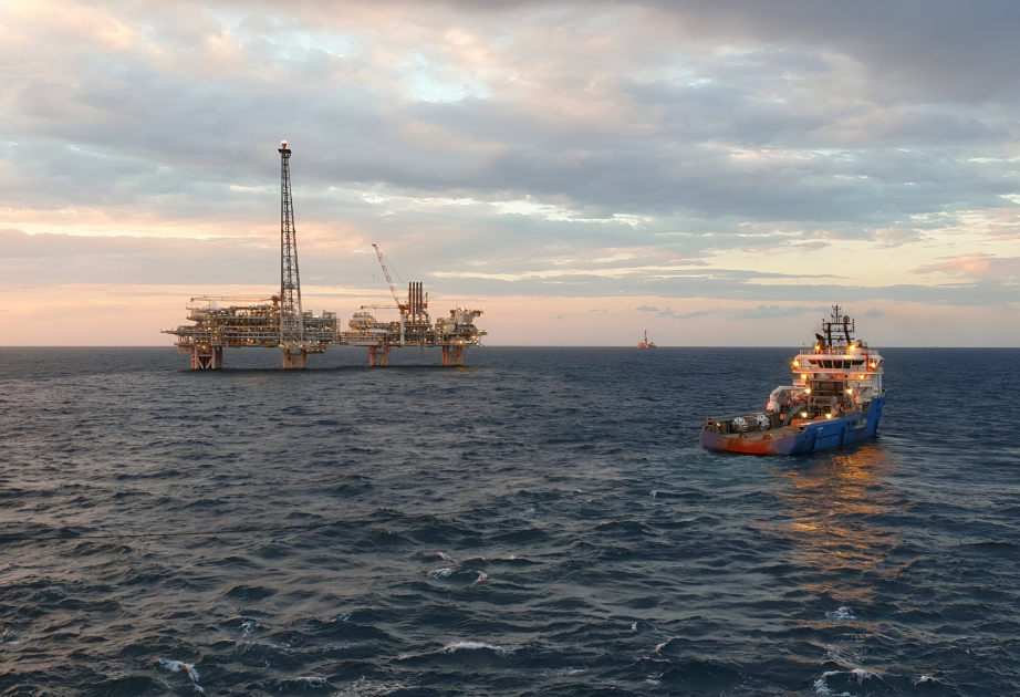 Azeri Light sells for $123