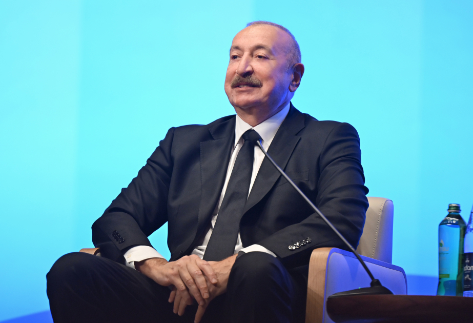 الرئيس إلهام علييف يبرز الاستقرار السياسي والاقتصادي كعامل رئيسي للجاذبية الاستثمارية في أذربيجان