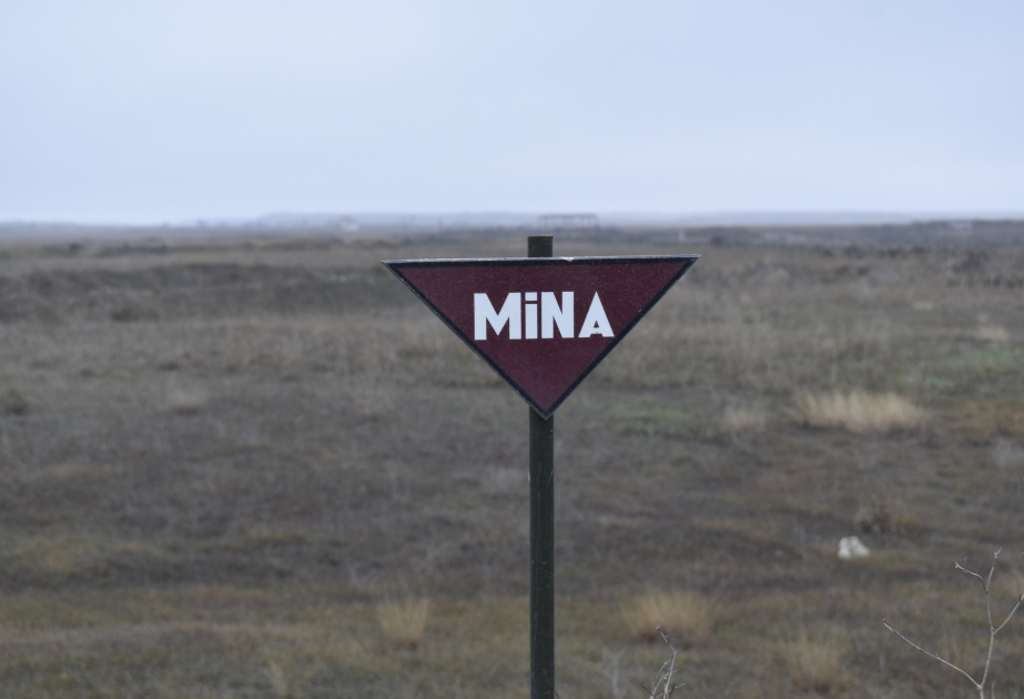 В Лачине трактор подорвался на мине