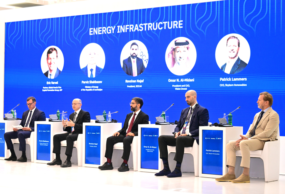 Energetika naziri Beynəlxalq İnvestisiya Forumunda Azərbaycanın enerji infrastrukturu üzrə prioritetlərindən danışıb