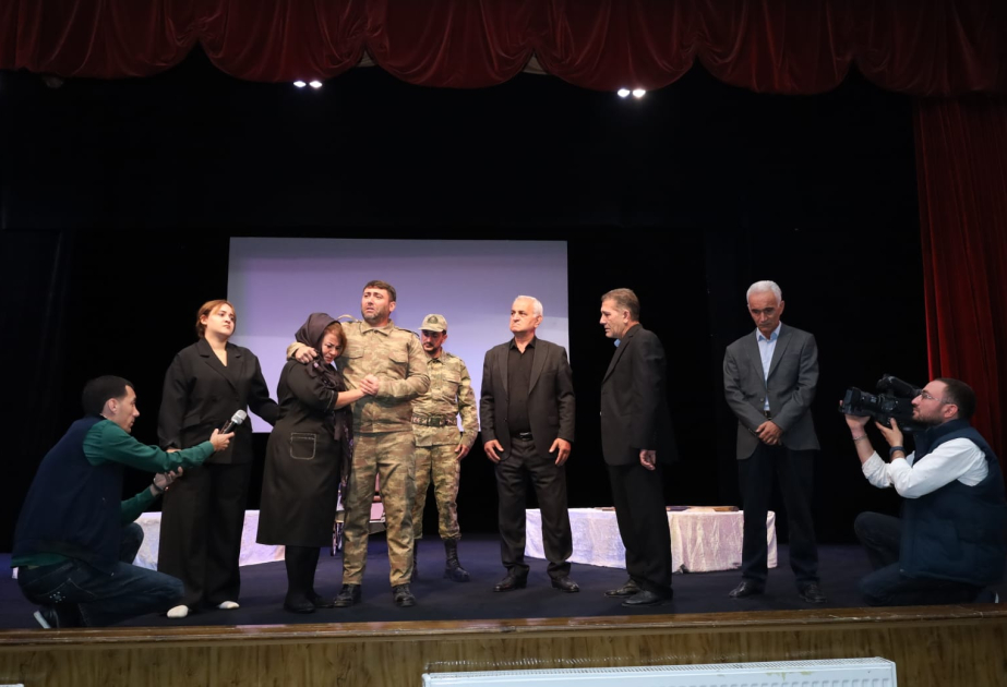 Qazax Dövlət Dram Teatrında “Şəhid atası” tamaşası nümayiş etdirilib