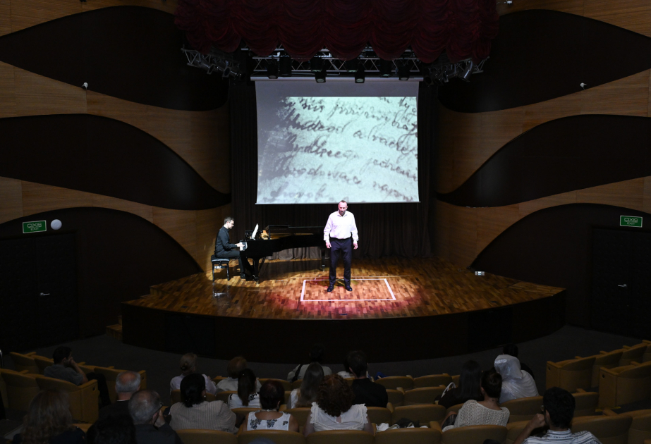 Üzeyir Hacıbəyli XVIII Beynəlxalq Musiqi Festivalı çərçivəsində “Qış səyahəti” adlı musiqili gecə