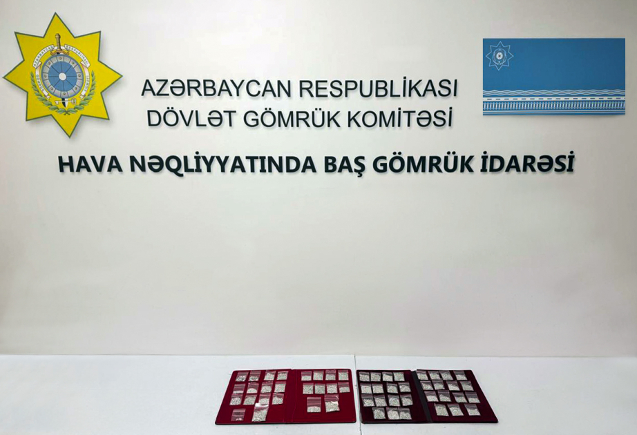 Gömrük əməkdaşları 4 milyon dollarlıq brilyant qaşların Azərbaycana qanunsuz gətirilməsinin qarşısını alıb