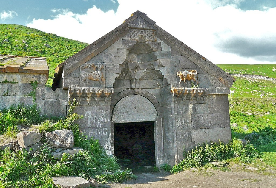 Qərbi Azərbaycanda tarixi abidələrimiz – Şah Abbas karvansarası
