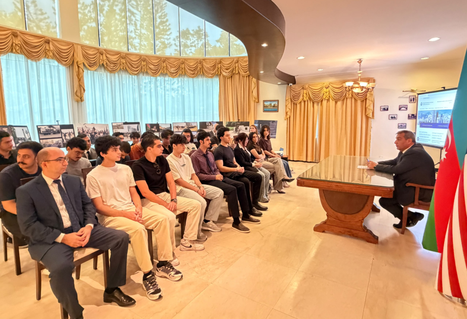 Azerbaijani students in Malaysia discuss national solidarity and diaspora activities