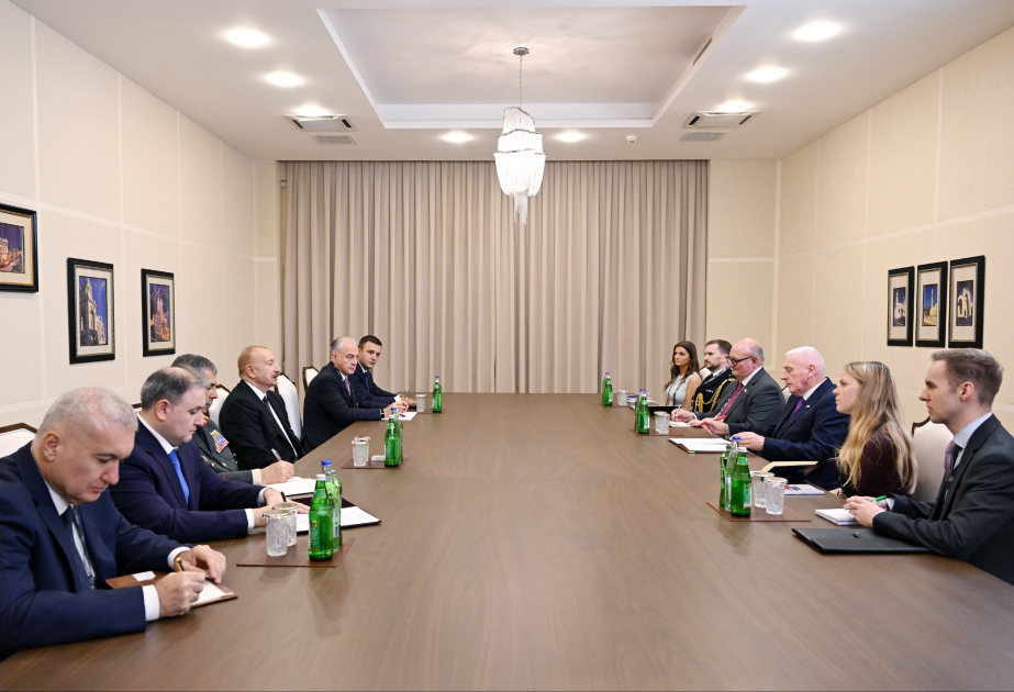Prezident İlham Əliyev Birləşmiş Krallığın müdafiə üzrə dövlət nazirini qəbul edib