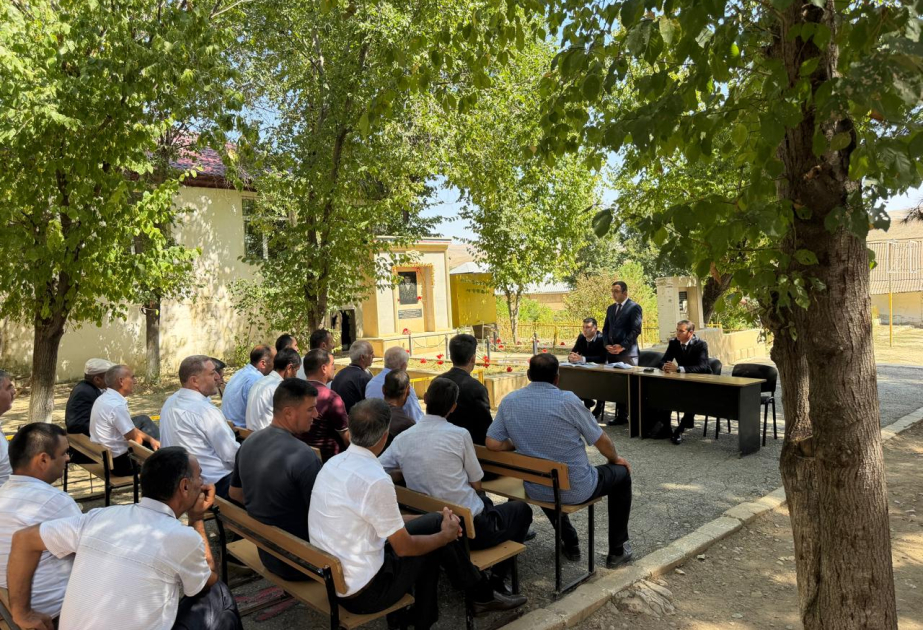 Ağsu və Qobustanda nar istehsalçılarına bağlarda bitki sağlamlığının qorunması yolları izah olunub