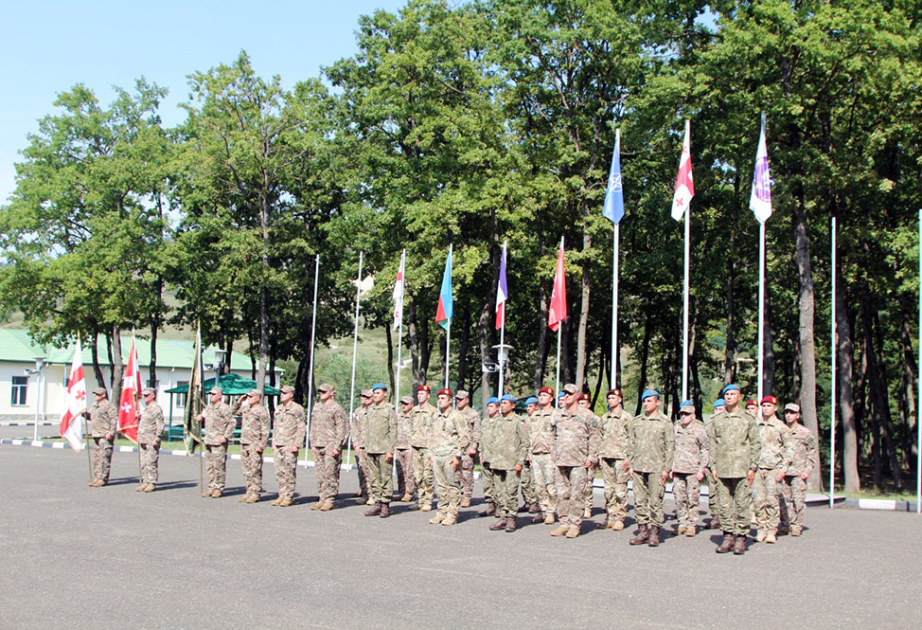 Azerbaijan Army servicemen participate in mountaineering training in Georgia