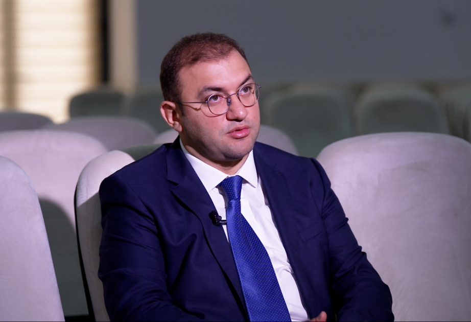 Almaniyada klinika direktoru olan azərbaycanlı: Sutkada cəmi 3-4 saat yatırdım - ONUN HEKAYƏSİ