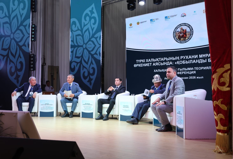 Azərbaycanlı alim Qazaxıstanda keçirilən beynəlxalq konfransda məruzə edib
