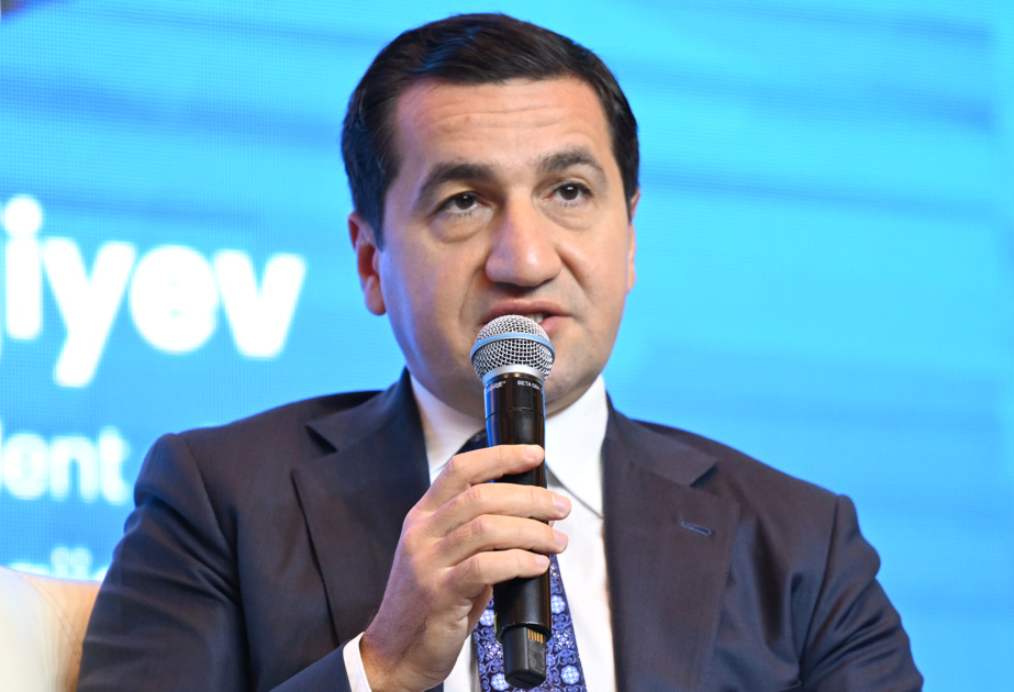 Hikmət Hacıyev: Ermənistan Konstitusiyasındakı müvafiq müddəanın dəyişdirilməsi prosesə müsbət təsir edəcək