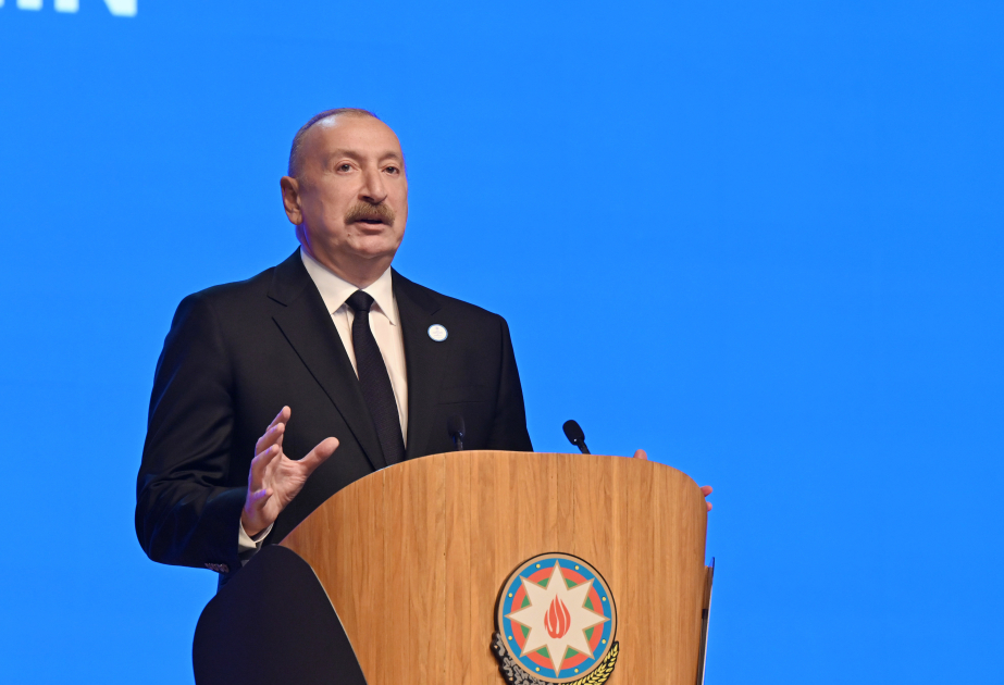 Ilham Aliyev : Nous devons structurer notre politique étrangère de manière que personne ne s'ingère dans nos affaires