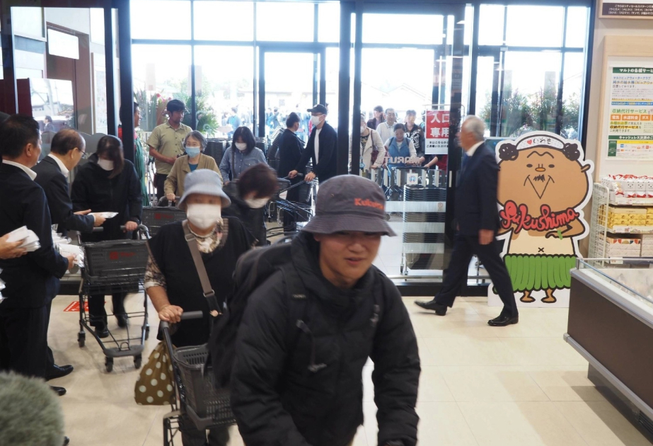 1st new supermarket opens in Fukushima Town since nuclear accident