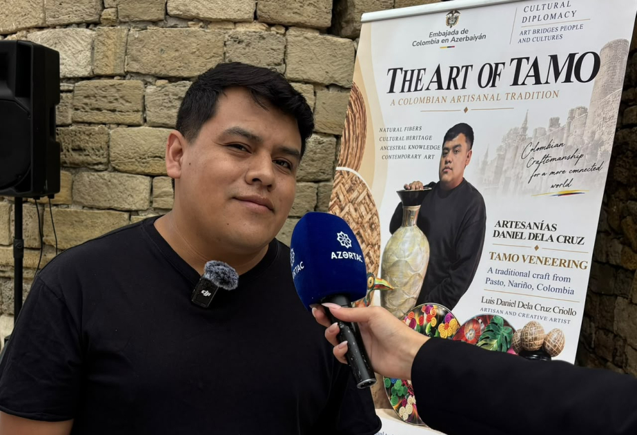 De Pasto a Bakú: Daniel de la Cruz comparte la tradicion artesanal colombiana ENTREVISTA