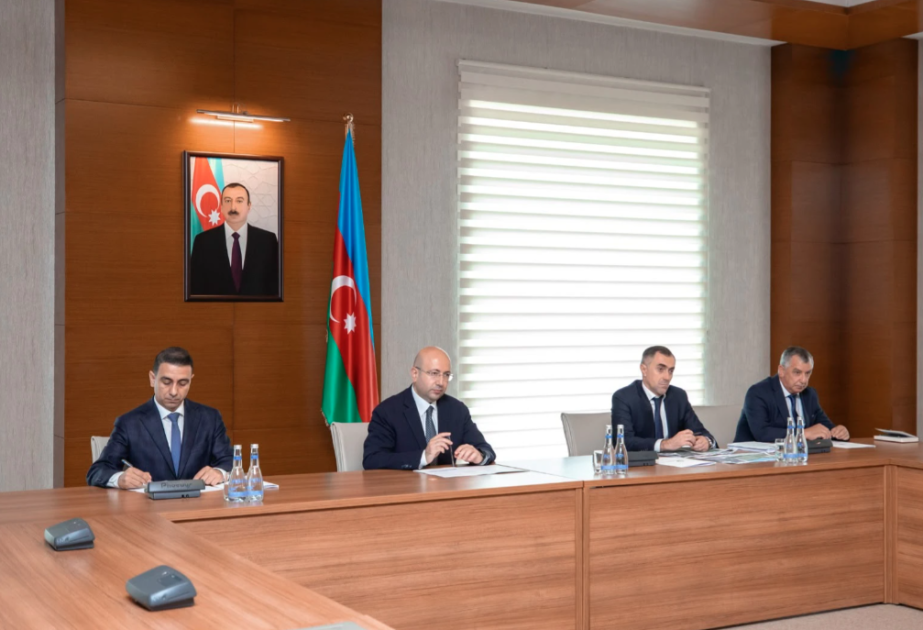 Dövlət Şəhərsalma və Arxitektura Komitəsinin sədri Ağdaşda vətəndaşların müraciətini dinləyib