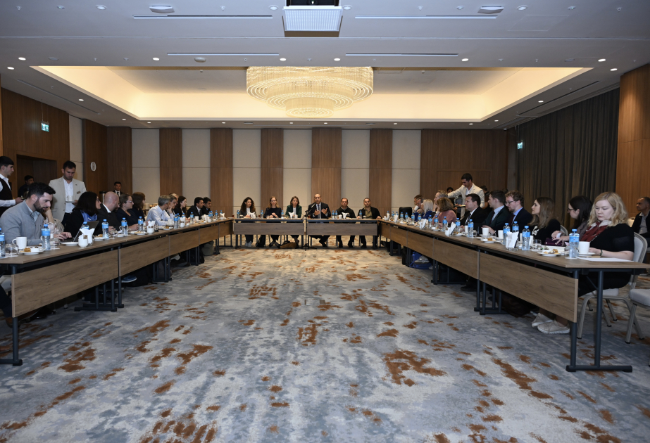 Déplacement des membres du Conseil de l’UE dans le district d’Aghdam