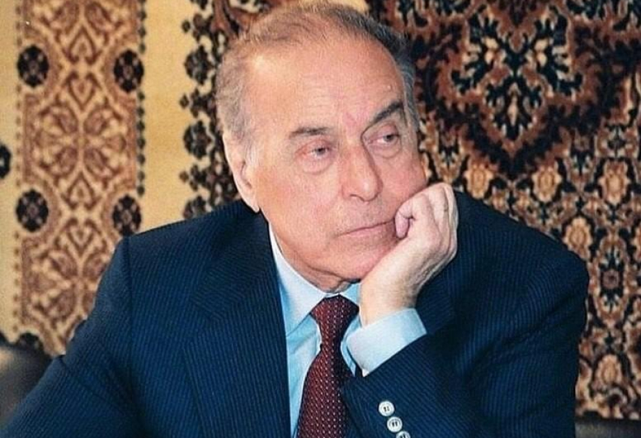 Ulu Öndərin dövlət idarəçiliyi konsepsiyasında hüquqi dövlət quruculuğu mühüm yer tuturdu ŞƏRH