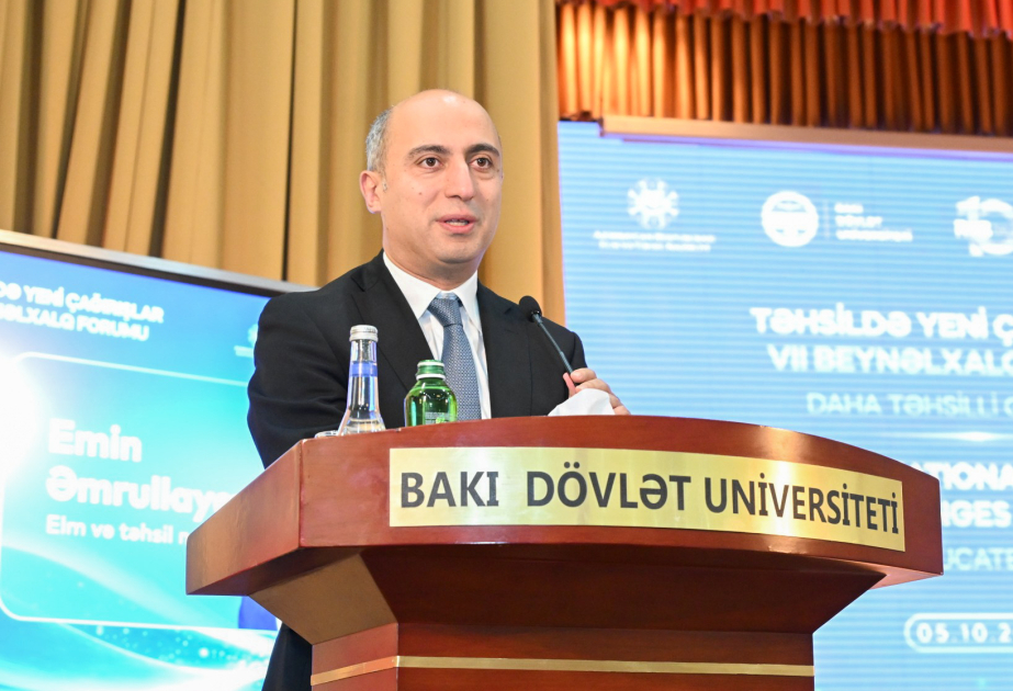 Emin Əmrullayev: Məktəbdə ən vacib müzakirə mövzusu şagirdin öyrənib-öyrənməməsi olmalıdır