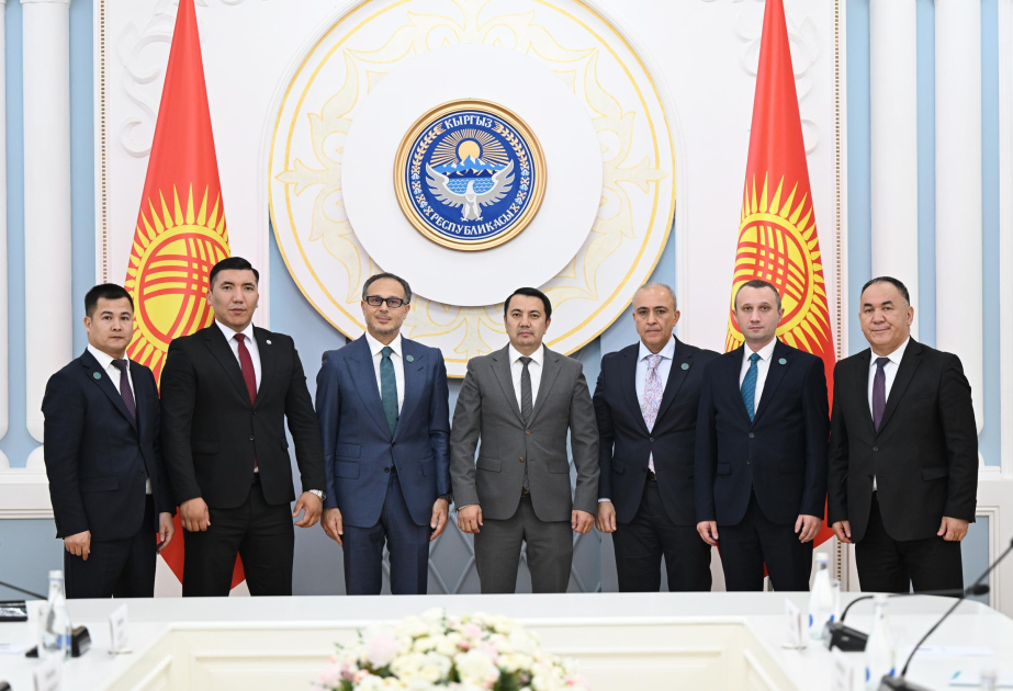 El Secretario General de TURKPA se reúne con el Presidente del Parlamento de Kirguistán