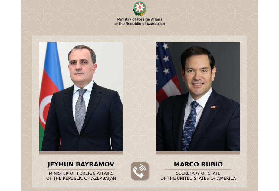 Entretien téléphonique tenu entre le ministre azerbaïdjanais des Affaires étrangères et le secrétaire d'État américain