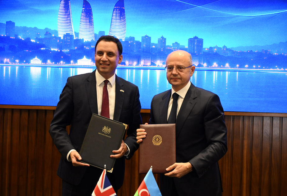 L'Azerbaïdjan et la Grande-Bretagne signent 4 documents sur la coopération