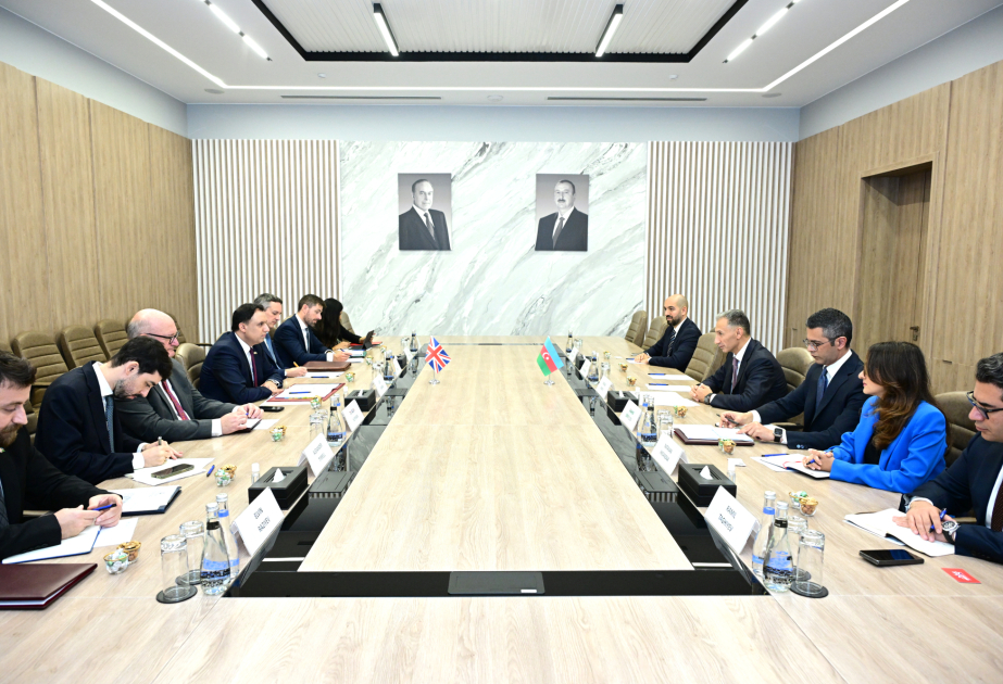 Azərbaycan Britaniya ilə nəqliyyat və rəqəmsal inkişaf üzrə əməkdaşlıq barədə memorandum imzalayıb