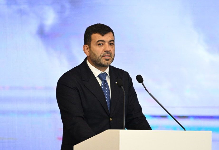 Sabiq baş nazir: İnsan həyatını, ləyaqətini və təhlükəsizliyini müzakirələrimizin mərkəzinə qaytarmalıyıq