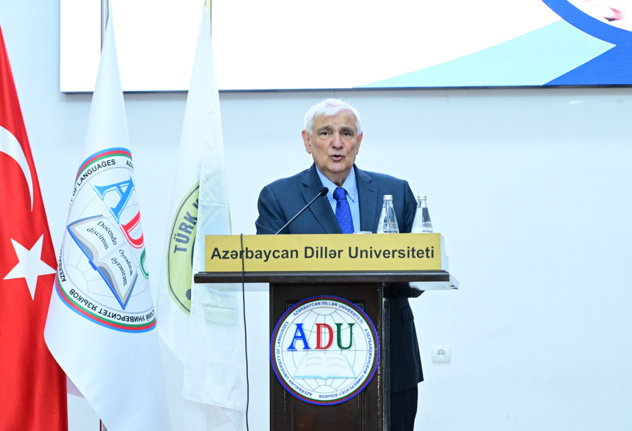 ADU rektoru: Simpoziumun əsas məqsədlərindən biri gənc alimlər arasında elmi əlaqələrin qurulmasıdır