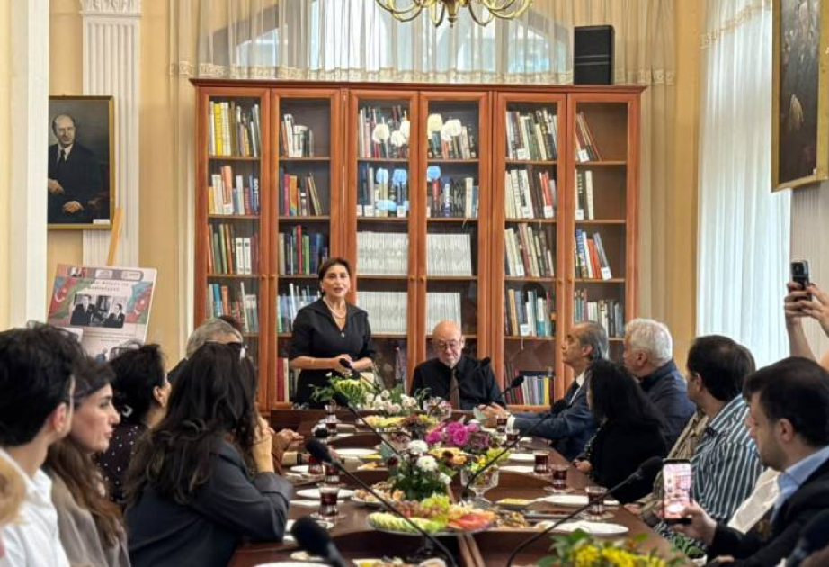 Prezident Kitabxanasında növbəti dəyirmi masa bəstəkar Aydın Əzimovun yaradıcılığına həsr olunub