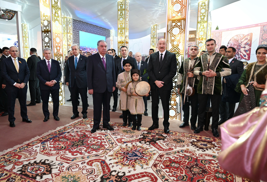 El Presidente Ilham Aliyev visita el Festival de Cocina Nacional de los países de la CEI y participa en una recepción oficial